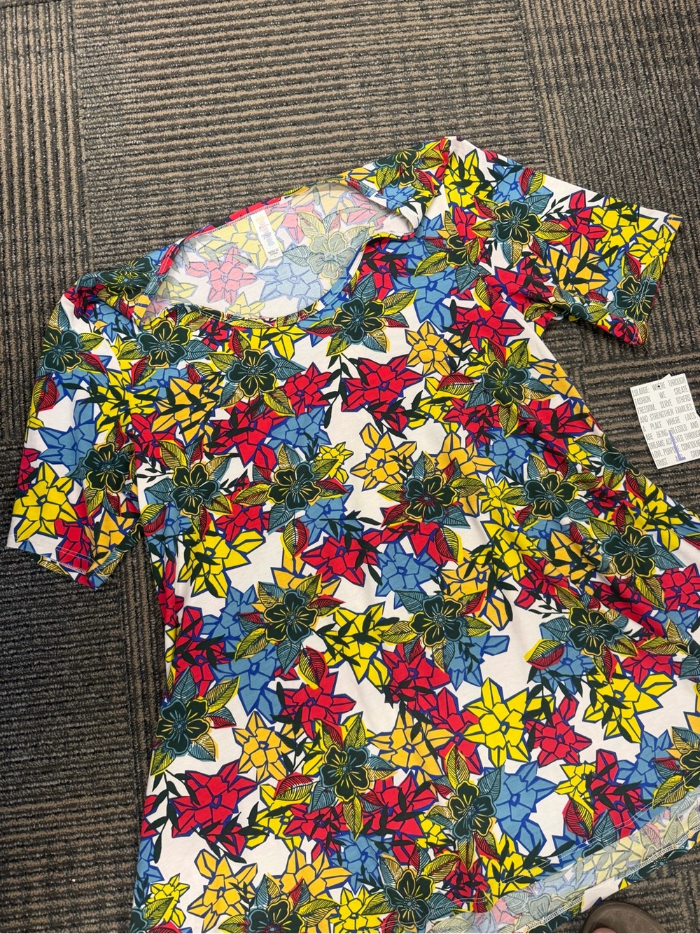 NWT LuLaRoe Tropical Floral Perfect Tee Blue Green Sz Large